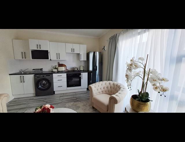 1 BEDROOM TOWNHOUSE RENTED IN MOUNT PLEASANT